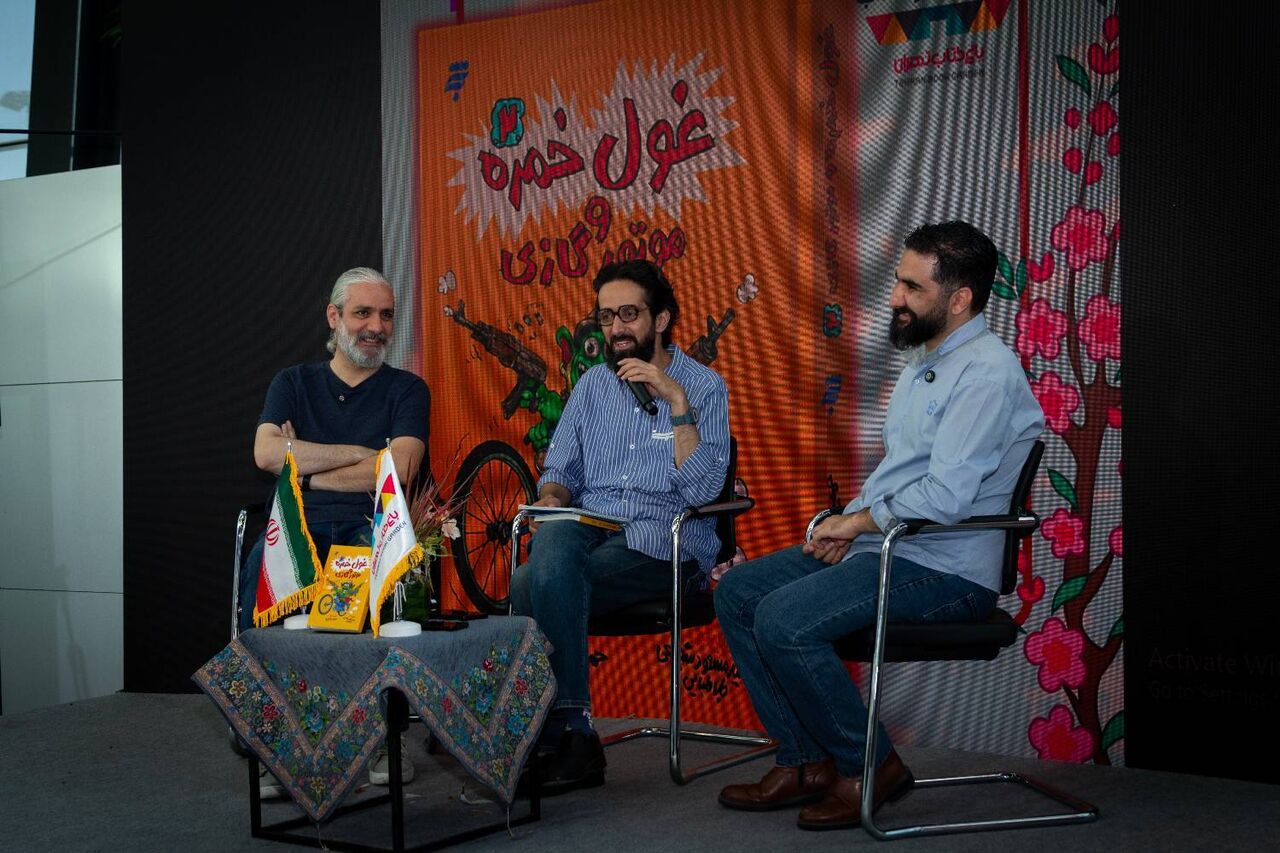 نویسنده و منتقد ادبی: سوژه‌های جهان اطراف ما، زمینه ای برای نوشتن رمان طنز هستند