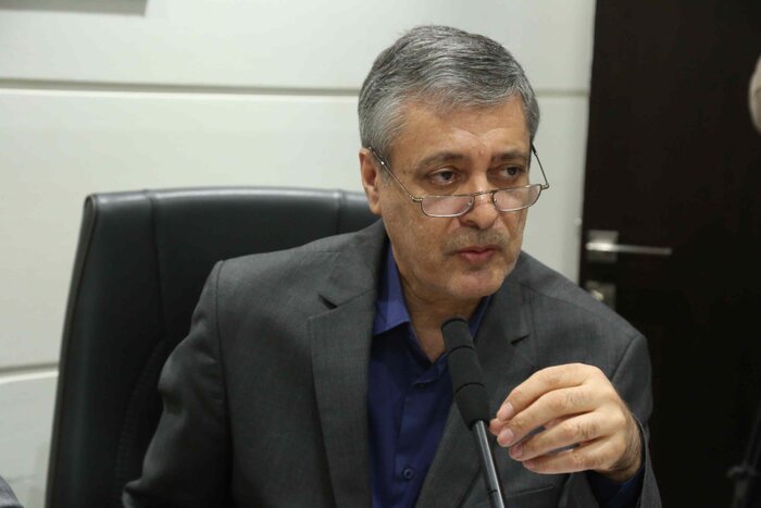 عزم ملی برای احیای فرش کرمان/ تشکیل زنجیره آموزش تا واگذاری شرکت فرش
