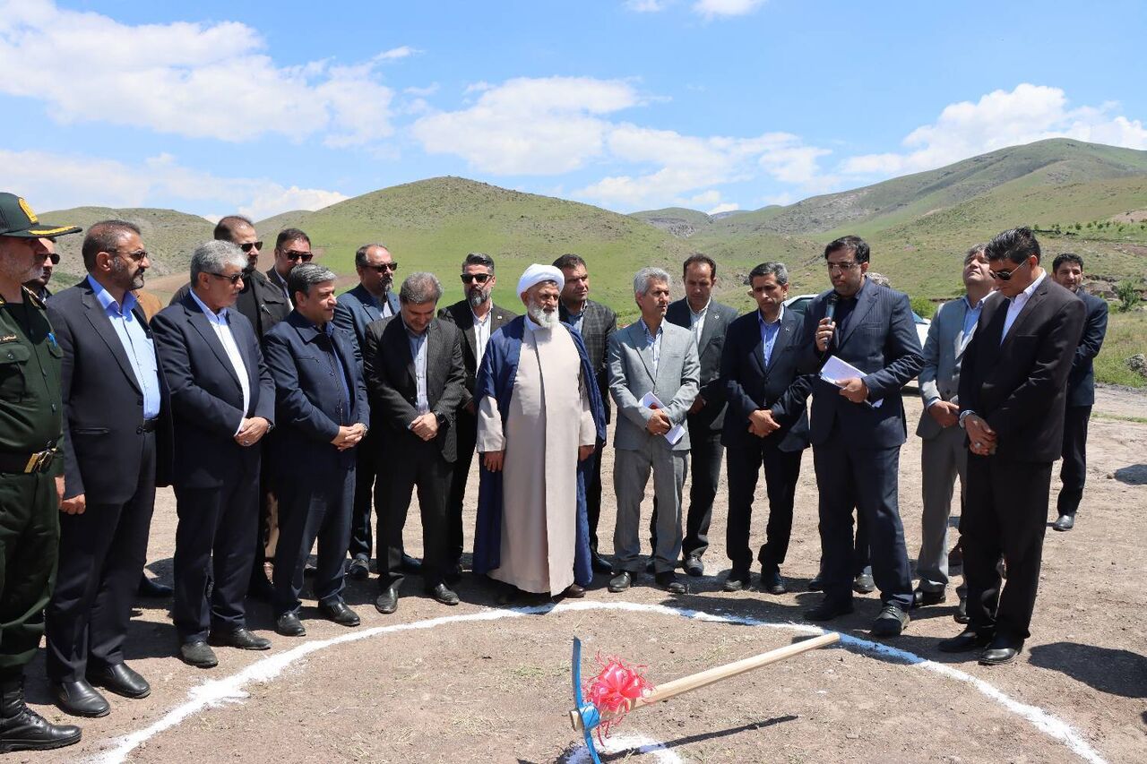 اخبار کوتاه/کلنگ فاز اول تصفیه‌خانه آب شهرستان کوثر به زمین زده شد
