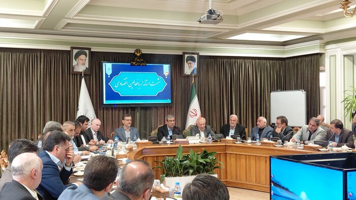 ادغام در زنجیره خودروسازی؛ راهکار عبور قطعهسازان از بحران نقدینگی