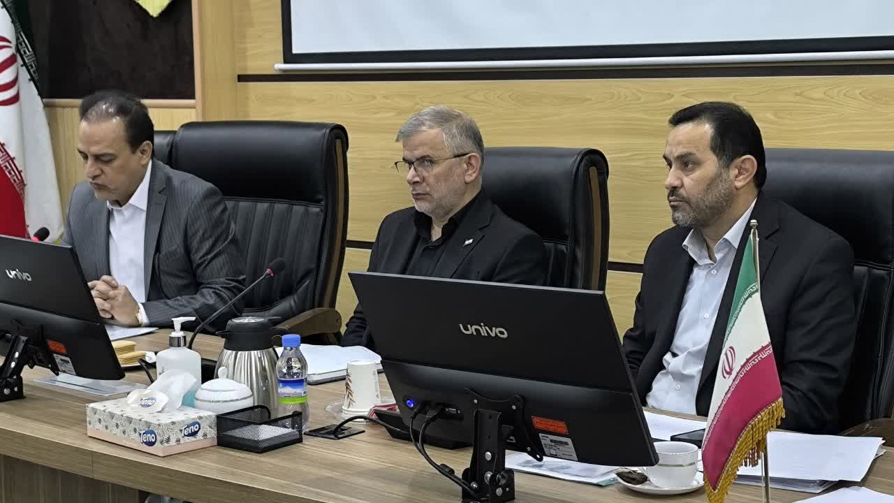 دستور استاندار البرز بر رفع موانع تولید هفت واحد صنعتی آسیب‌دیده از جنگ