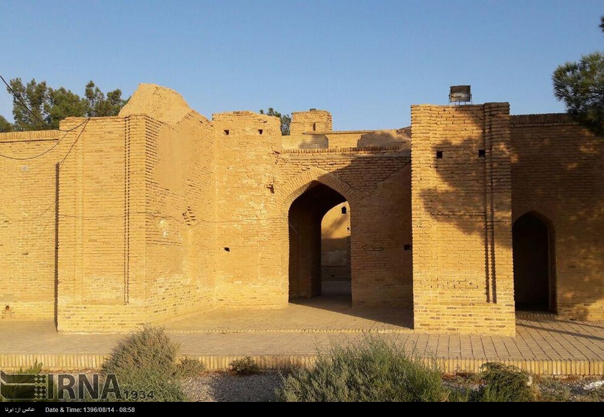 «آرامگاه علاءالدوله» بنای ۷۰۰ ساله به میراث‌فرهنگی سرخه واگذار شد + عکس و پادکست