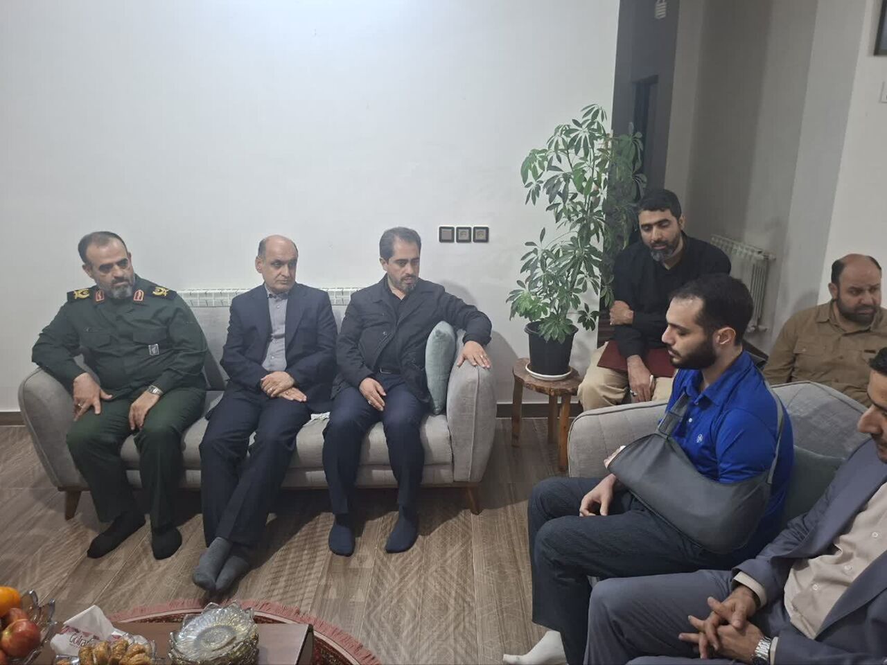 استاندار گیلان: دستگاه‌های اجرایی برای درمان و معیشت  ایثارگران تلاش بیشتری کنند
