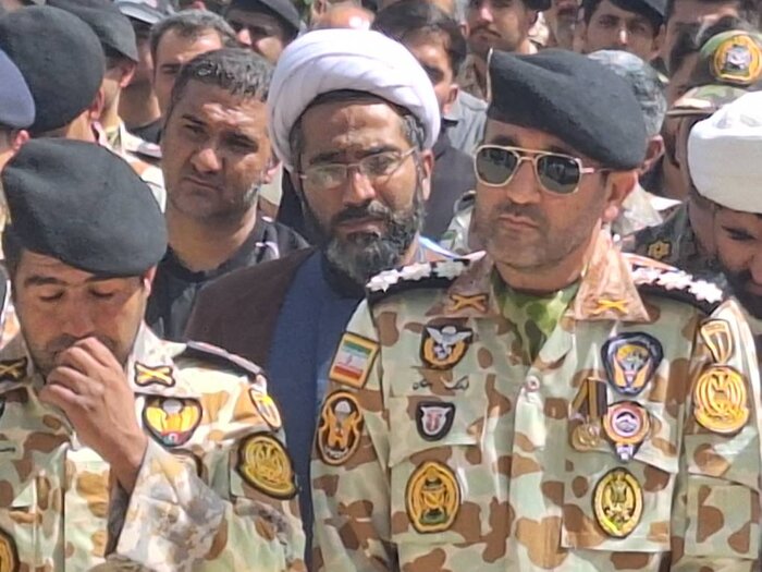 پیکر یک شهید جنگ تحمیلی سوم در شیراز تشییع شد