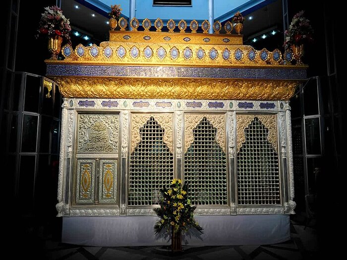 نگاهی به روند ساخت حرم سفیر امام حسین(ع) در مسجد کوفه توسط ایرانیان