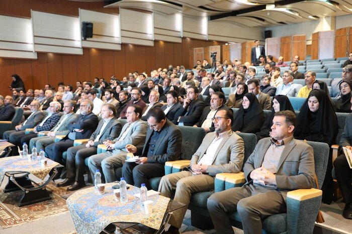 استاندار ایلام: مهمترین محصول کار روابطعمومی ها شفافیت و آگاهیبخشی در جامعه است