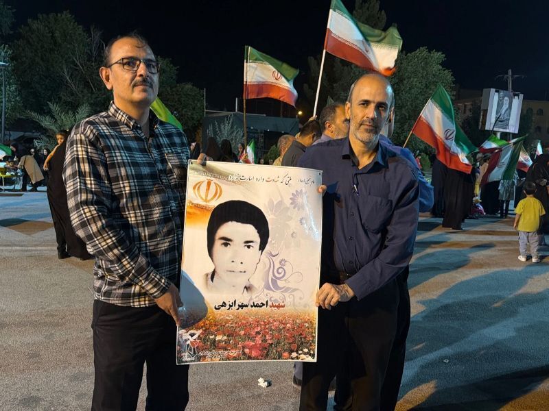 ۸۶ شب پاسداری از خون شهدا؛ فریاد استکبارستیزی مردم خاش طنین‌انداز شد