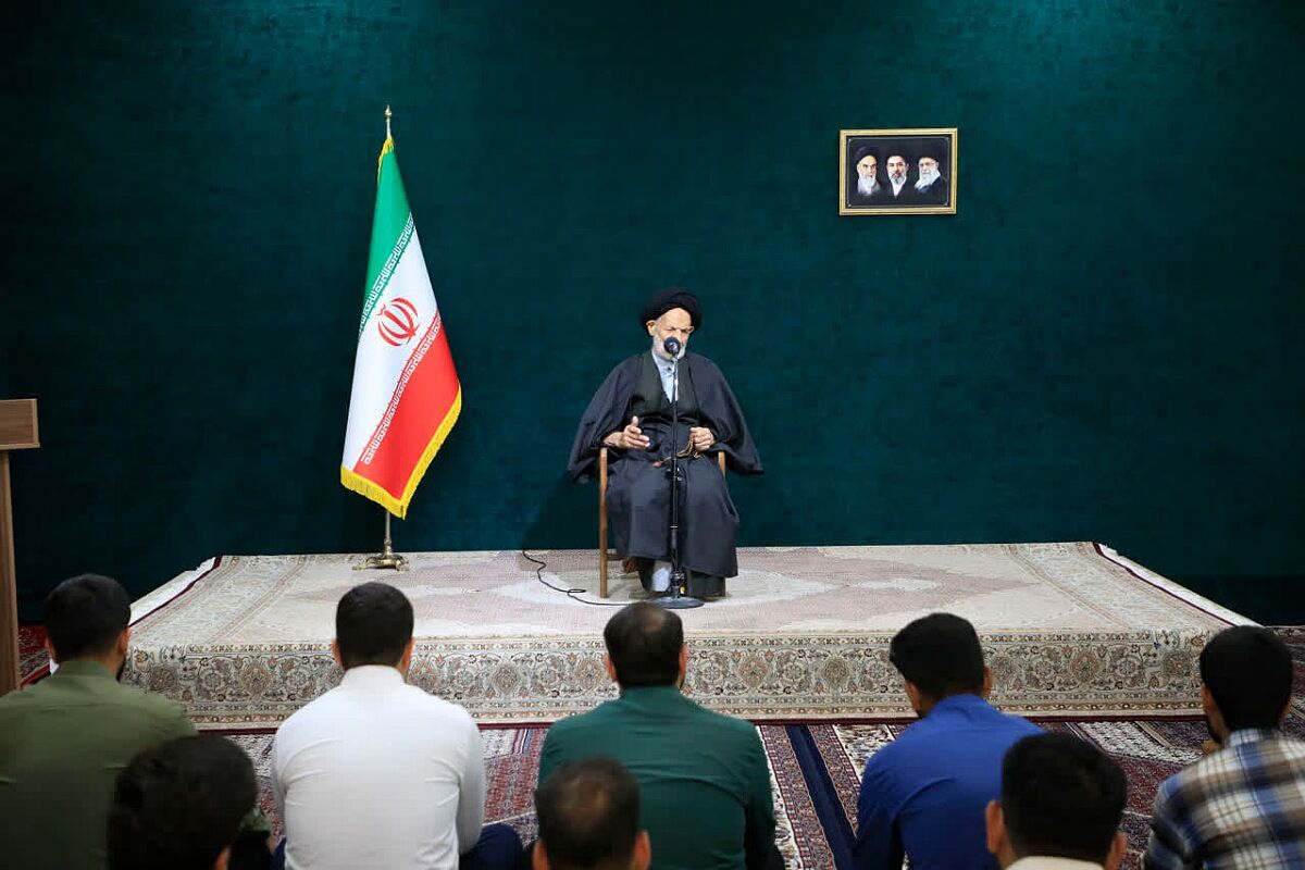 امام جمعه بیرجند: معیار موفقیت در ازدواج، رضایت الهی و عمل به وظایف اسلامی است
