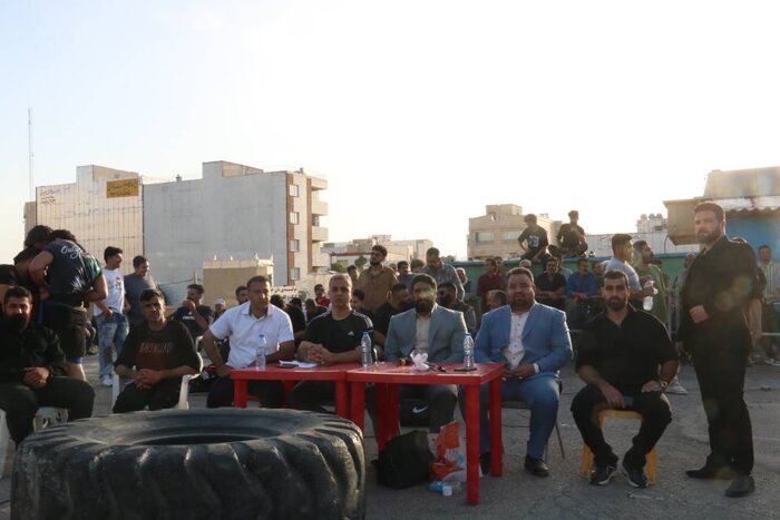 قویترین مردان ایلام در میدان غیرت و پهلوانی رقابت کردند