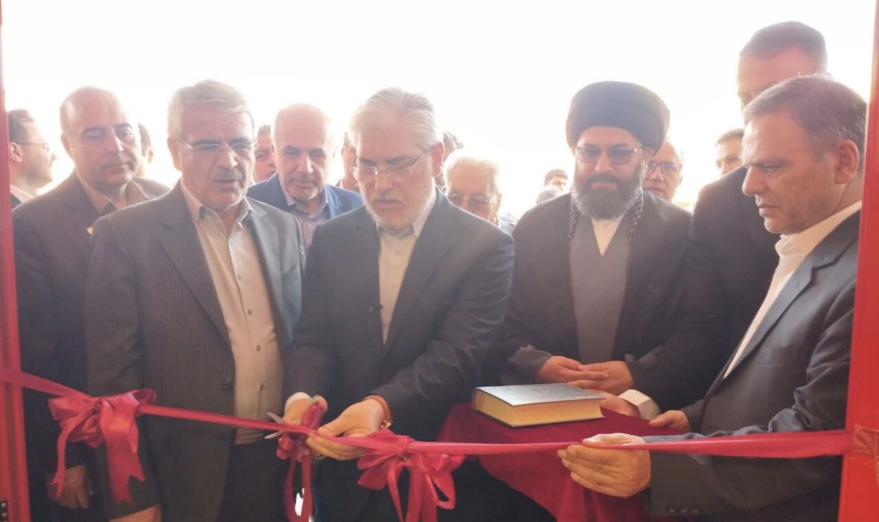 دانشکده علوم زیستی و آزمایشگاه مرکزی دانشگاه علوم پایه زنجان افتتاح شد