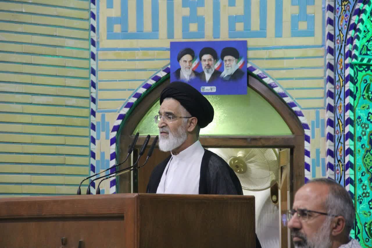 امام جمعه موقت یزد: گرایش‌های سیاسی، مانع انسجام ملی نشود