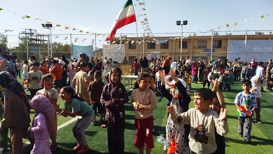 فیلم| جشن آب و شادی کودکانه غدیر در بیرجند