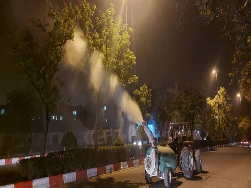 شست‌وشوی بهاره درختان در سنندج آغاز شد
