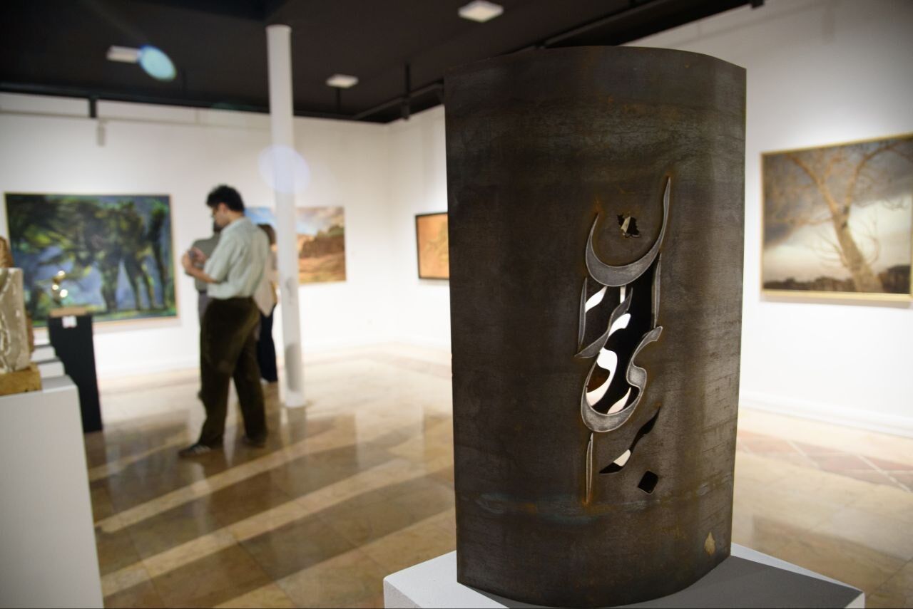 فروش ۷ میلیارد و ۸۲۵ میلیون تومانی نمایشگاه «برای ایران»