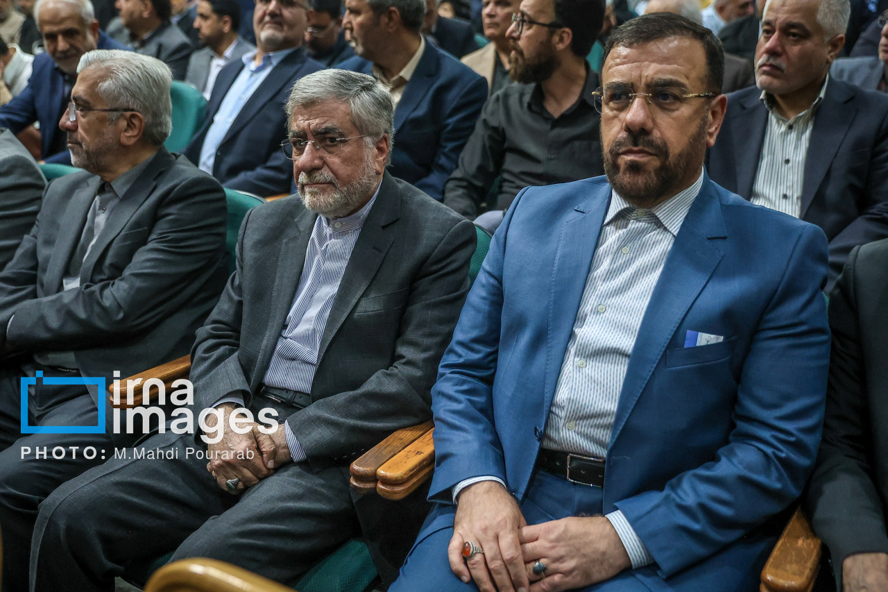 مجلس ترحیم خواهر سیدمحمد خاتمی برگزار شد
