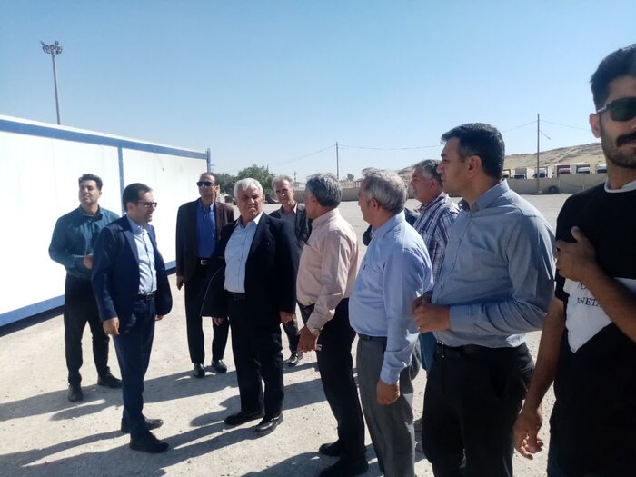 خدمت به تجار کمتر از خدمت به زوار نیست؛ محدودیت تجارت خارجی خیانت به کشور است