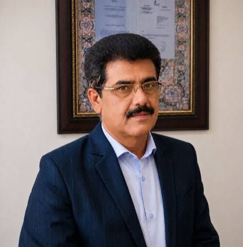 گره احیای عمارت تاریخی شرکت فرش کرمان گشوده میشود؟