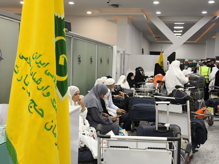 بازگشت زائران سرزمین وحی از آسمان شیراز؛ فرودگاه دستغیب میزبان حجاج هشت استان شد