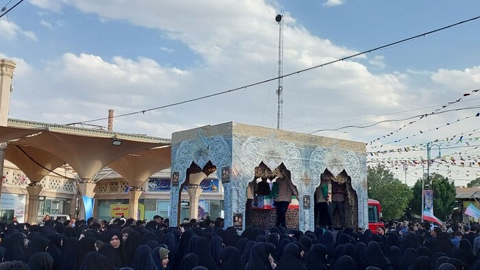پیکر پاک ۲ تن از شهدای جنگ تحمیلی سوم در قم تشییع شد