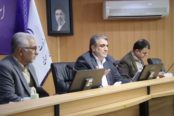 استاندار سمنان: بخش دولتی و بانکی به حوزه تولید نگاه حل مساله داشته باشند