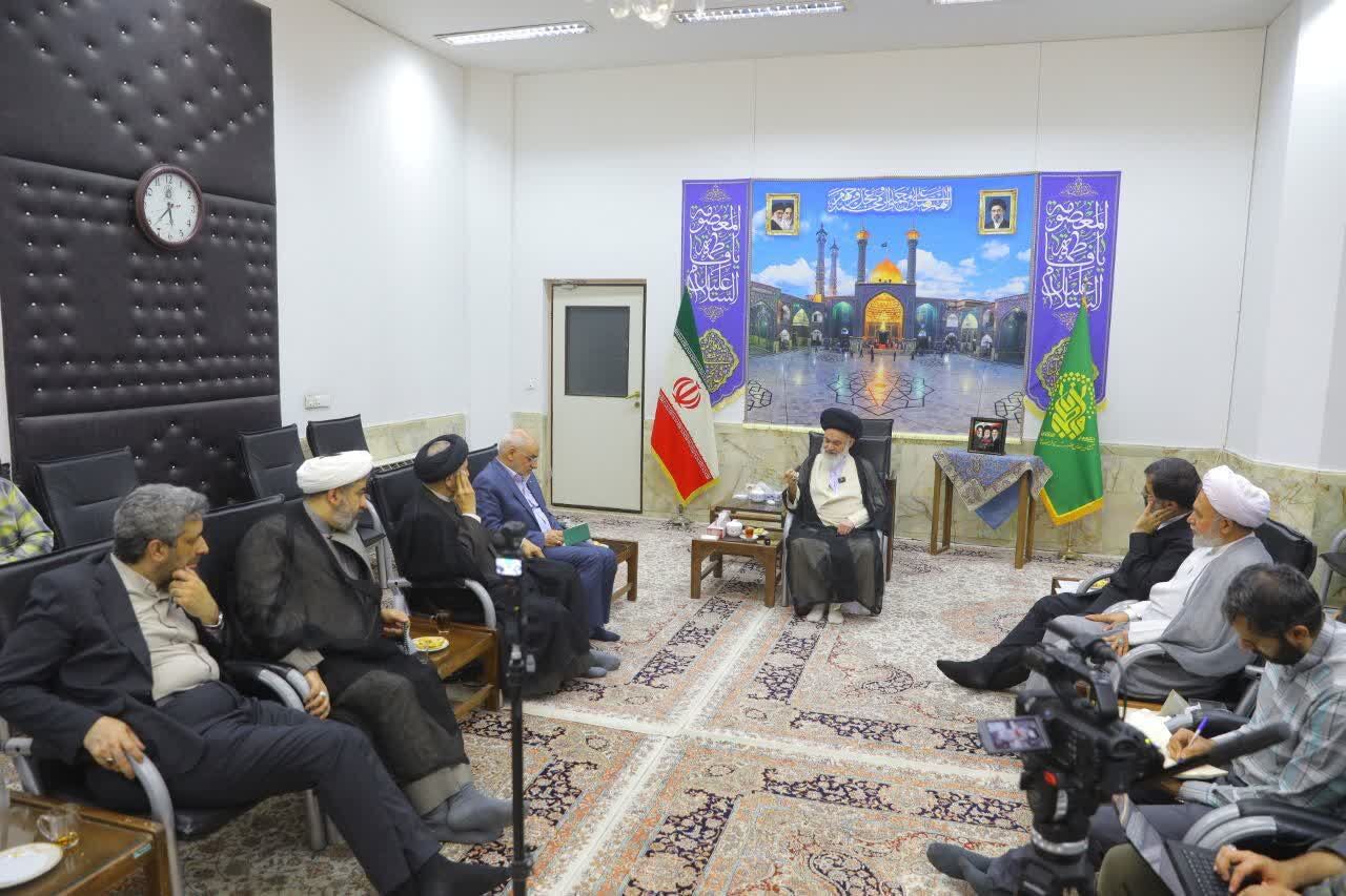 حسینی بوشهری: دولت در جلوگیری از کمبود کالا در زمان جنگ موفق عمل کرد