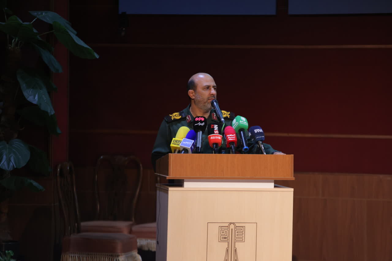 فرمانده سپاه البرز: انتقام خون تک تک شهدا را خواهیم گرفت
