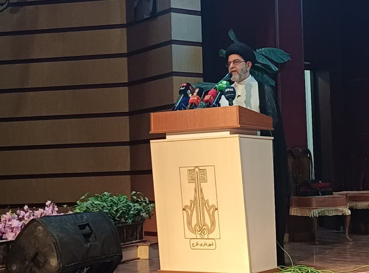 نماینده آیت الله سیستانی: خون شهدا عظمت ایران را نشان داد