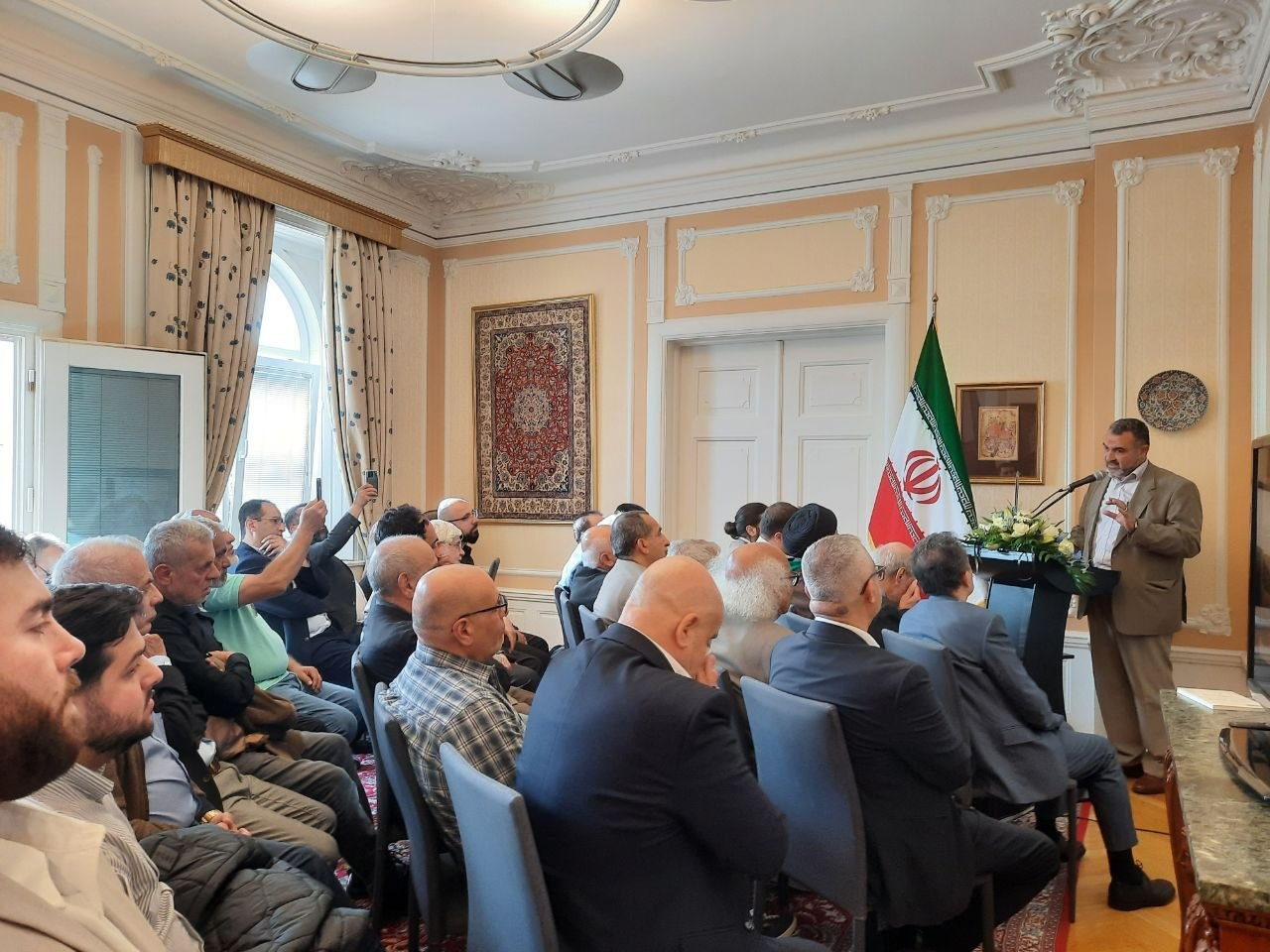 برگزاری مراسم سالگرد ارتحال امام خمینی (ره) در دانمارک