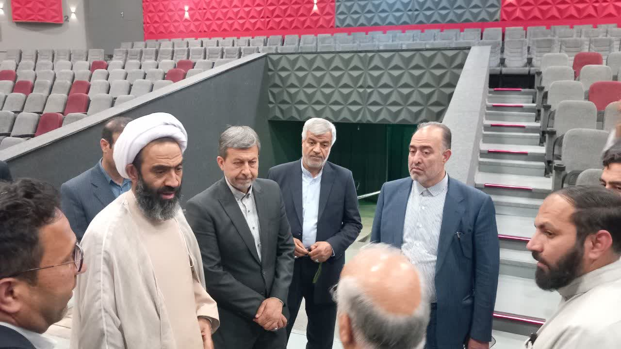 استاندار اصفهان: ۲ هزار مدرسه استان خورشیدی میشود