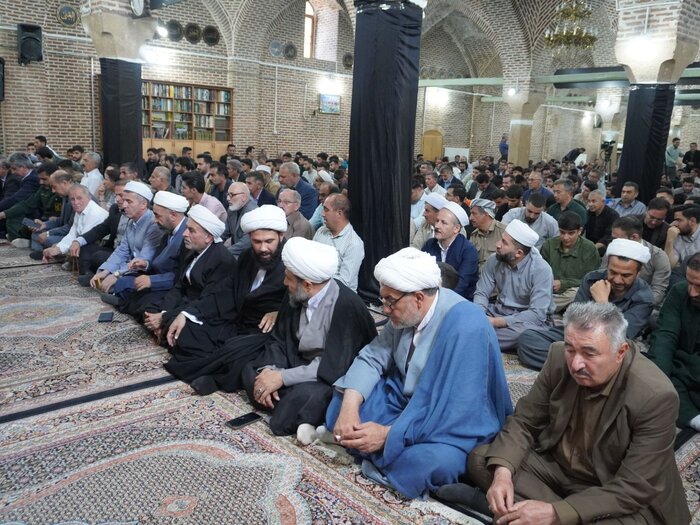امام جمعه مهاباد: امام خمینی (ره) الگوی ماندگار و موفق مبارزه با استکبار در جهان است