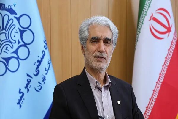 دانشگاه‌ها درباره چرایی کاهش ازدواج و فرزندآوری پژوهش کنند