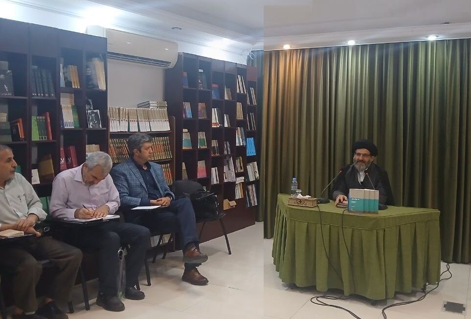 شیعیان با ولایت امام علی(ع) شناخته می‌شوند