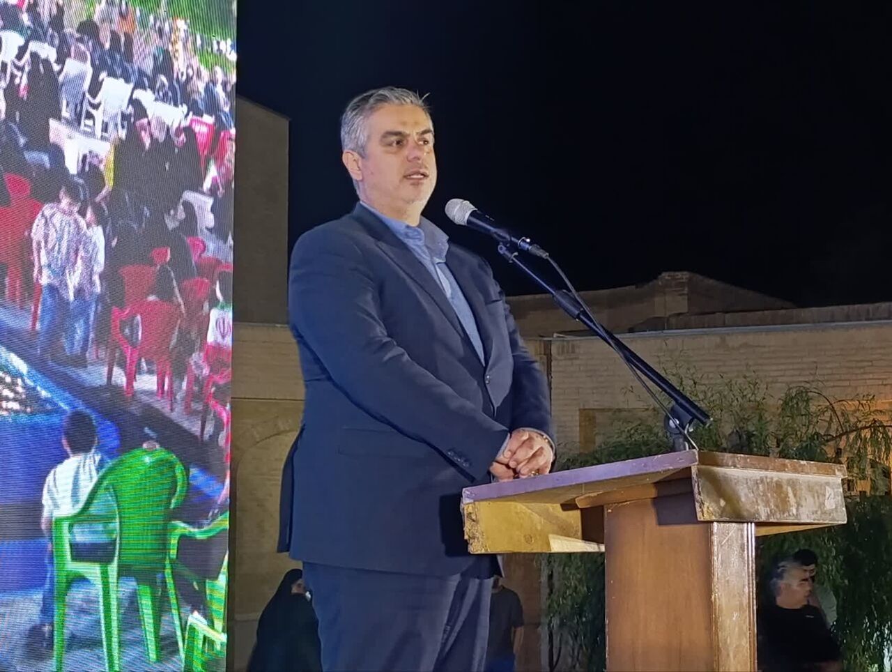 استاندار مرکزی: خمین، نماد وفاداری و ایثار در راه آرمان‌های انقلاب اسلامی است