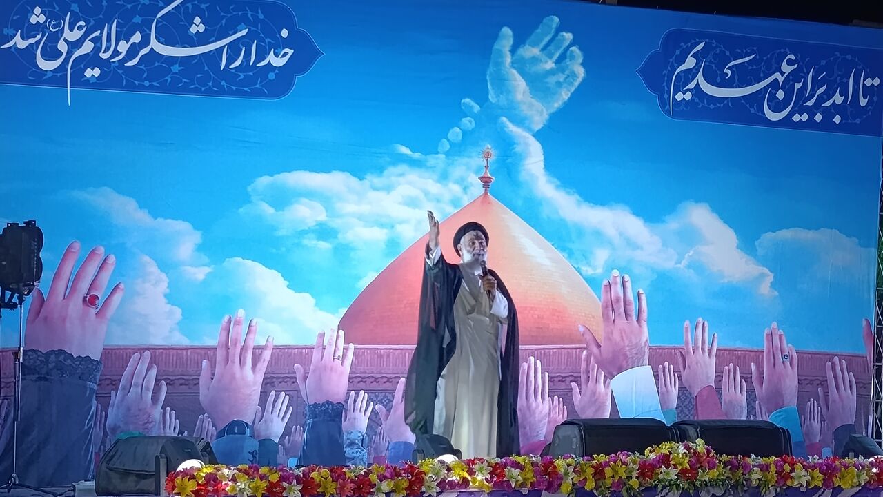 نماینده ولی فقیه در خوزستان: دشمنان بدانند اجازه تعرض به تنگه هرمز را نخواهیم داد