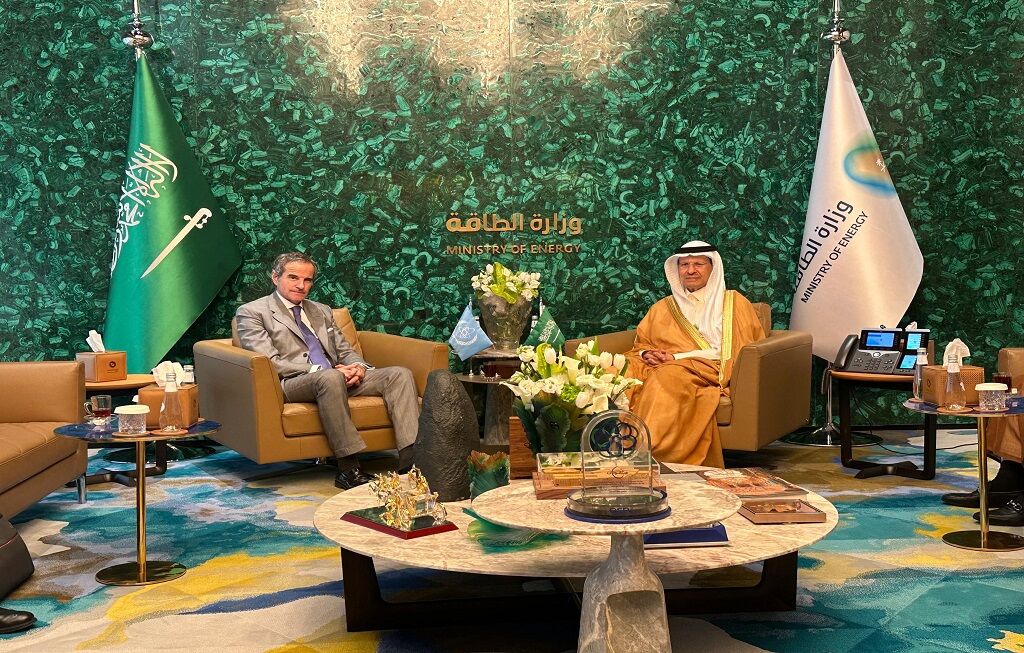 رافائل گروسی در ریاض: عربستان، برنامه هسته‌ای خود را پیش می‌برد