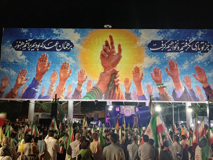 تازه‌ترین پهپادی ایران ساخت، مهمان نودوهفتمین اجتماع شبانه مردم شیراز