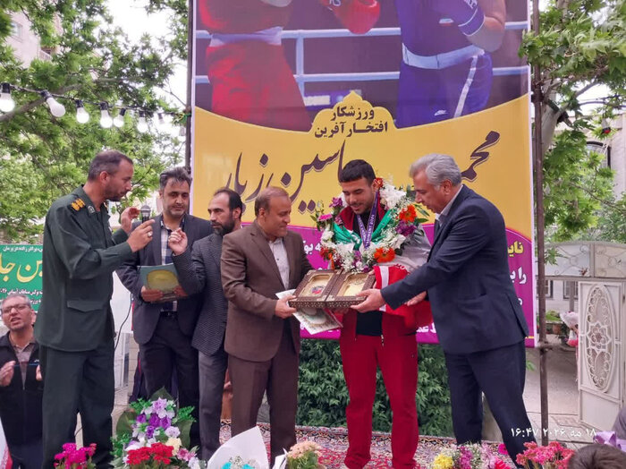 قهرمانی در دلِ محرومیت؛ ملایر از نبود سالن بوکس رنج می‌برد+فیلم