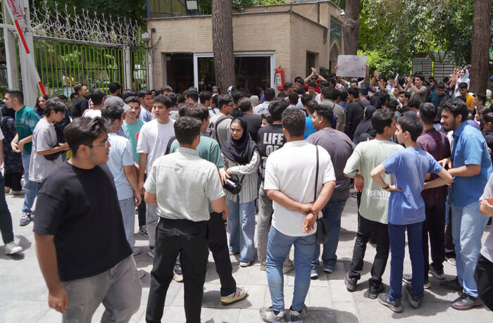 دانش‌آموزان اصفهانی خواستار لغو تأثیر قطعی معدل در کنکور شدند