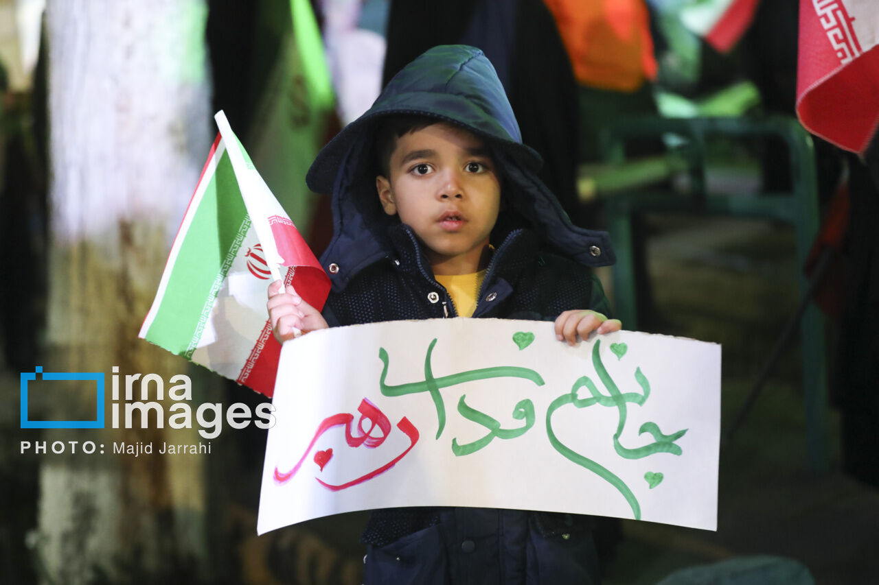 واکاوی رزم پلاکاردی در میدان دیپلماسی