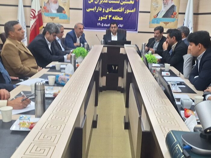 تأکید مدیران اقتصادی غرب کشور بر توسعه سرمایه‌گذاری و بهبود فضای کسب‌وکار