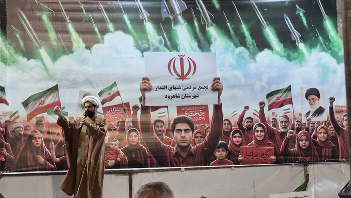 ۱۰۰ شب ایستادگی شاهرودی‌ها به پای وطن