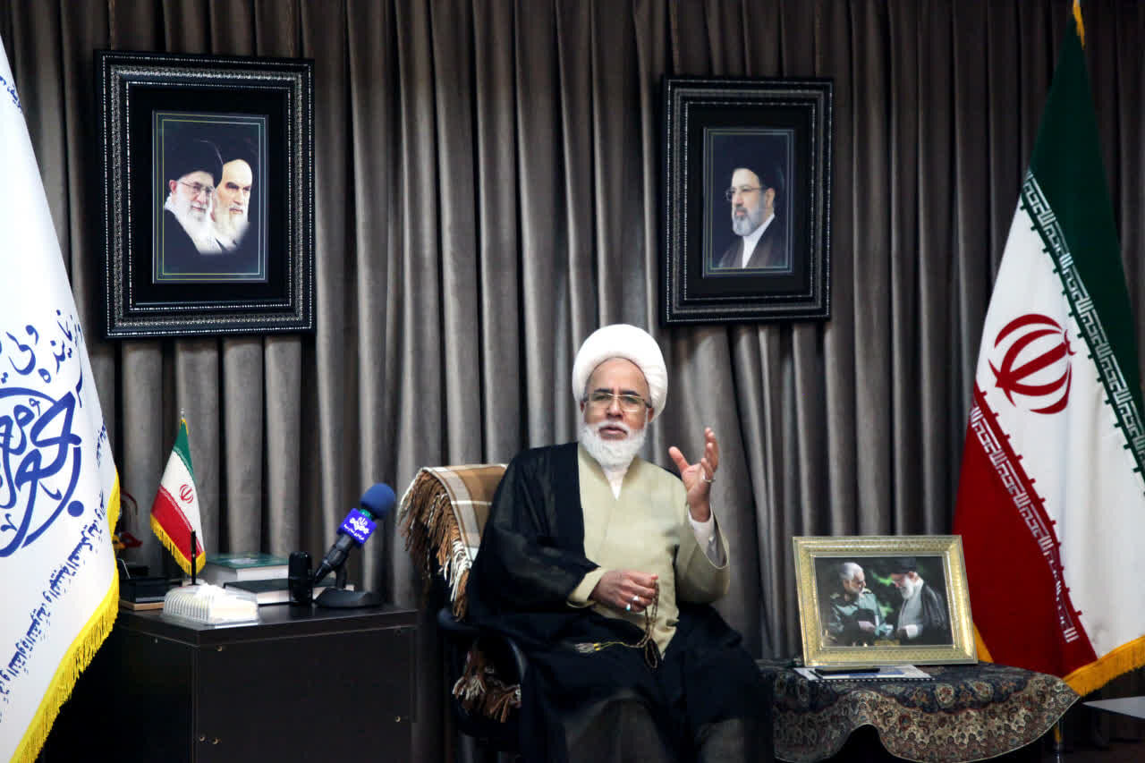 امام جمعه کرمانشاه: اجتماع بزرگ شبانه محرم در محل ثابت برگزا