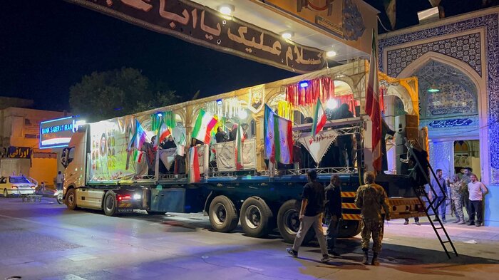 کاروان فرهنگی مسجد حسن بن علی(ع) شیراز در میدان‌های انقلاب