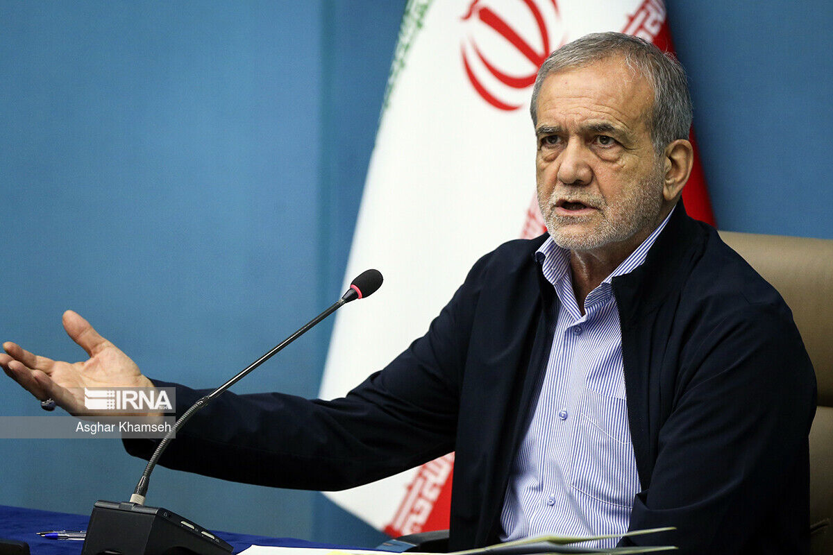 پزشکیان: می‌خواهیم نظام اداری به گونه‌ای مدیریت شود که امکان