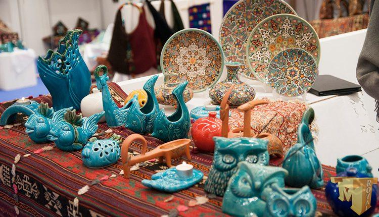 نمایشگاه صنایع دستی هنرمندان و بانوان کارآفرین قرچکی برپا شد