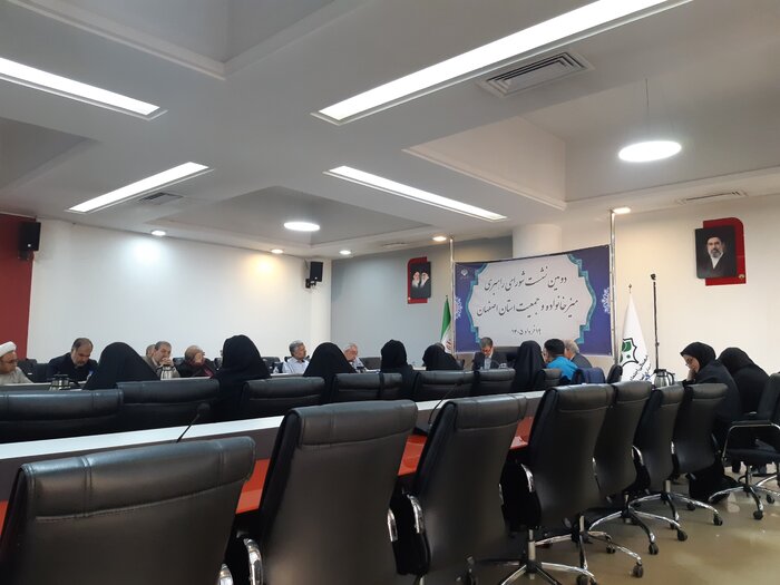 استاندار اصفهان: چشم انداز «میز خانواده» تحقق جامعه پویا و منسجم است