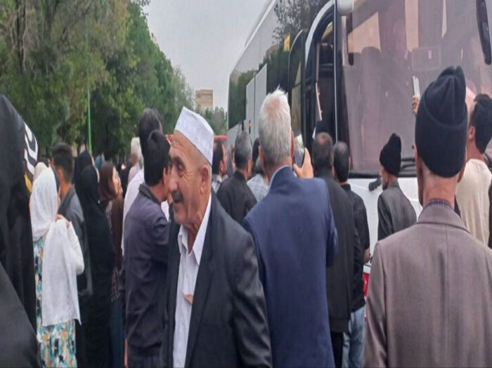 اخبار کوتاه/ معاون خانه کتاب و ادبیات کشور از بیوک جامعی نویسنده در اردبیل عیادت کرد