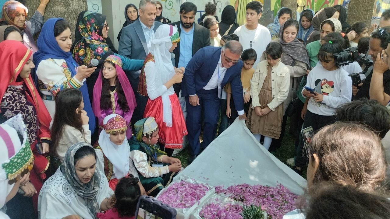 خوی