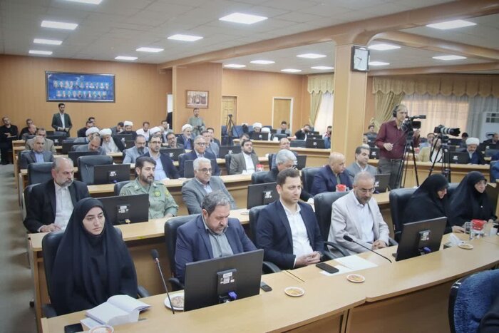 نماینده ولی فقیه در سمنان: مردم درباره برخورد با گرانی‌ها اقناع نیستند