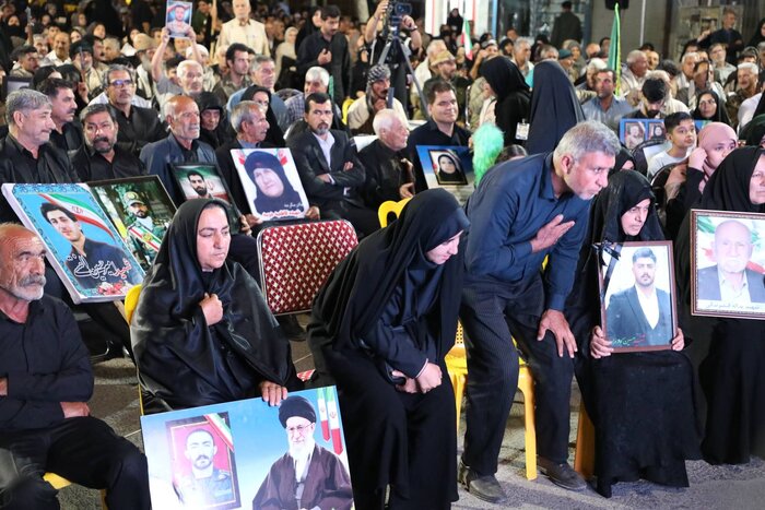 ایستادگی ملت ایران هیمنه پوشالی استکبار را درهم شکست
